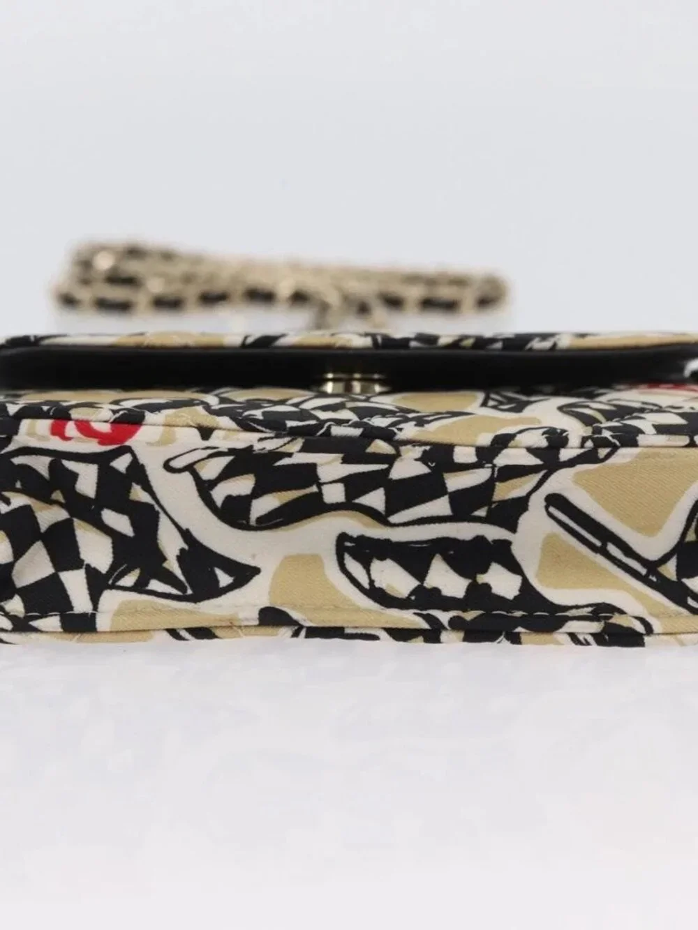 CHANEL brand	chanel color	beige